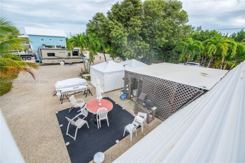 House in Big Pine Key, Florida 3 bedrooms, 93.65 sq.m. № 2080580 - photo 17