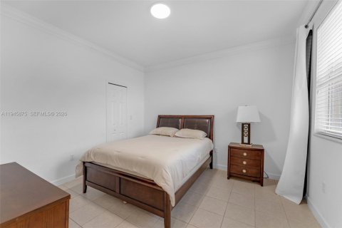 Townhouse in Doral, Florida 3 bedrooms, 142.23 sq.m. № 2003030 - photo 22