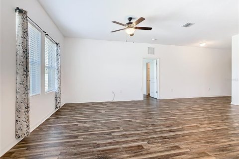 House in Haines City, Florida 3 bedrooms, 153.75 sq.m. № 1904498 - photo 9