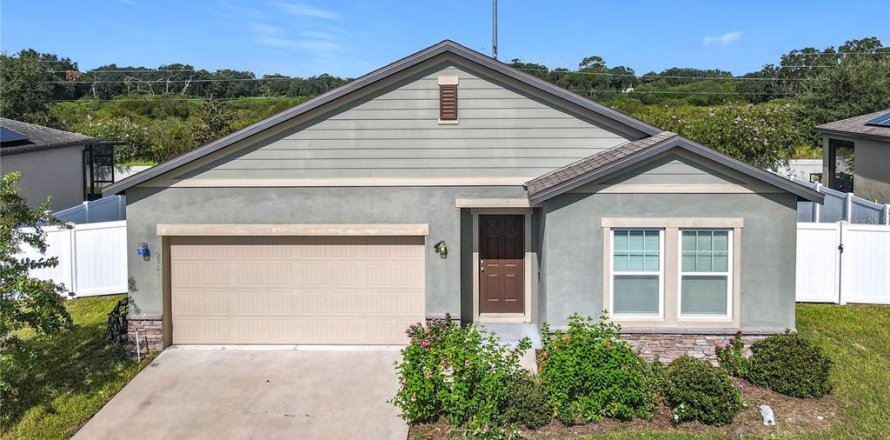 House in Haines City, Florida 3 bedrooms, 153.75 sq.m. № 1904498