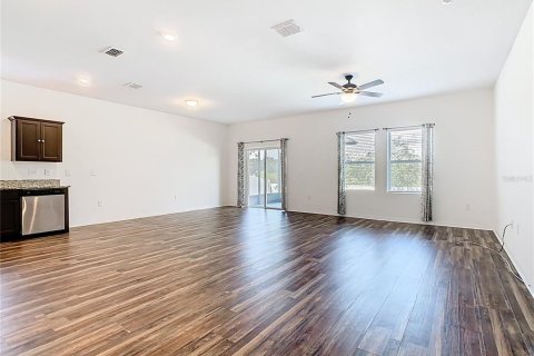 House in Haines City, Florida 3 bedrooms, 153.75 sq.m. № 1904498 - photo 6