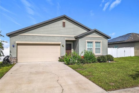 House in Haines City, Florida 3 bedrooms, 153.75 sq.m. № 1904498 - photo 3