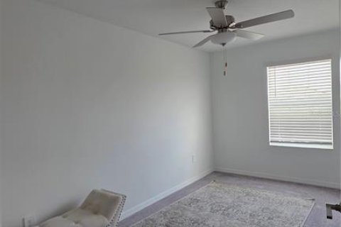 Touwnhouse à louer à Zephyrhills, Floride: 3 chambres, 151.8 m2 № 2156467 - photo 11