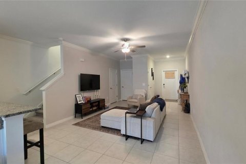 Touwnhouse à louer à Zephyrhills, Floride: 3 chambres, 151.8 m2 № 2156467 - photo 4