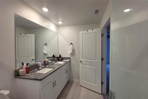 Touwnhouse à louer à Zephyrhills, Floride: 3 chambres, 151.8 m2 № 2156467 - photo 20