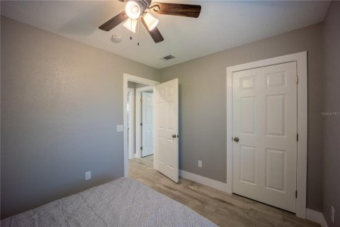 House in Placida, Florida 3 bedrooms, 130.06 sq.m. № 1675857 - photo 21