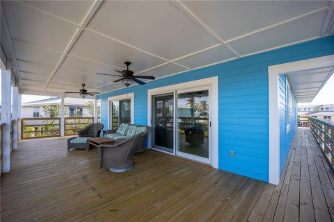 House in Placida, Florida 3 bedrooms, 130.06 sq.m. № 1675857 - photo 28