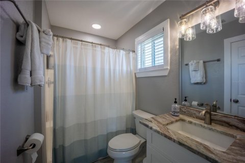 House in Placida, Florida 3 bedrooms, 130.06 sq.m. № 1675857 - photo 24