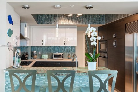 Condo in Hollywood, Florida, 3 bedrooms  № 2033564 - photo 6