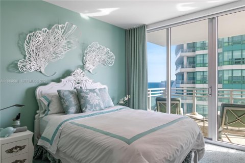 Condo in Hollywood, Florida, 3 bedrooms  № 2033564 - photo 21