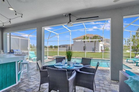House in Davenport, Florida 8 bedrooms, 363.15 sq.m. № 2221107 - photo 4