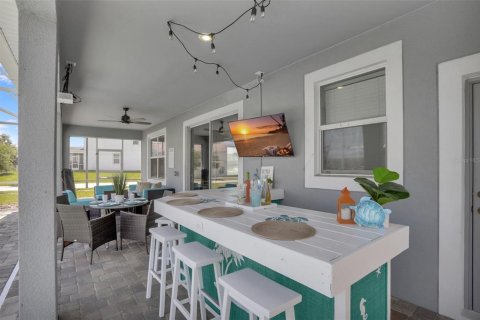 House in Davenport, Florida 8 bedrooms, 363.15 sq.m. № 2221107 - photo 17