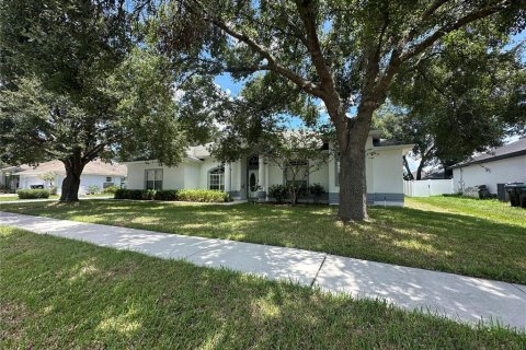 Casa en venta en Orlando, Florida, 4 dormitorios, 214.88 m2 № 1858387 - foto 1