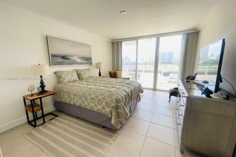 Снять в аренду кондоминиум в Холливуд, Флорида 2 спальни, 117.24м2, № 2003414 - фото 8