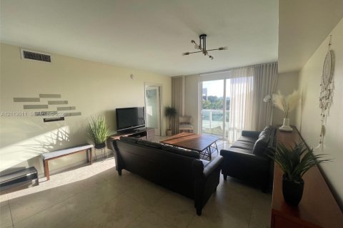 Copropriété à louer à Miami, Floride: 2 chambres, 88.44 m2 № 2435227 - photo 7
