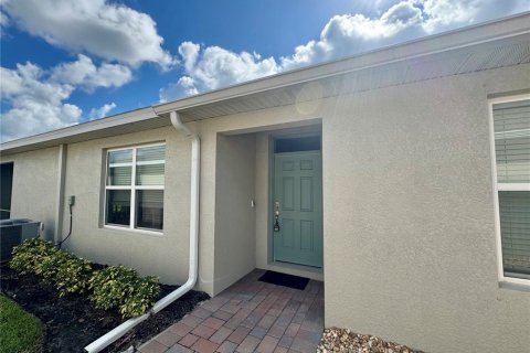 Casa en venta en Port Charlotte, Florida, 2 dormitorios, 139.35 m2 № 1886328 - foto 2