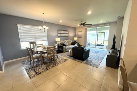 Casa en venta en Port Charlotte, Florida, 2 dormitorios, 139.35 m2 № 1886328 - foto 4