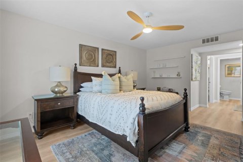 Condo in Clearwater, Florida, 2 bedrooms № 2203422 - photo 13