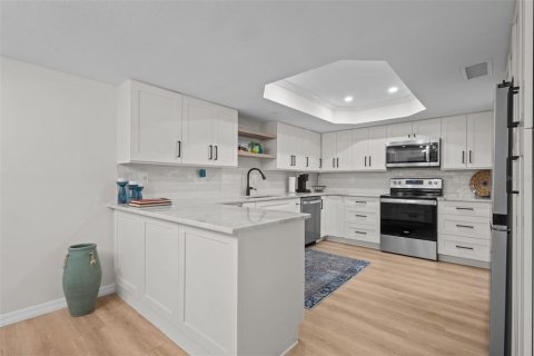 Condo in Clearwater, Florida, 2 bedrooms № 2203422 - photo 4