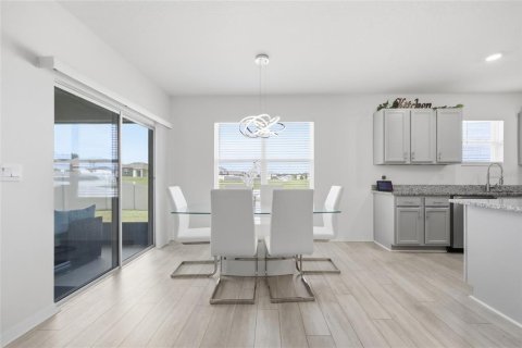 Casa en venta en Mount Dora, Florida, 4 dormitorios, 253.16 m2 № 2217113 - foto 16