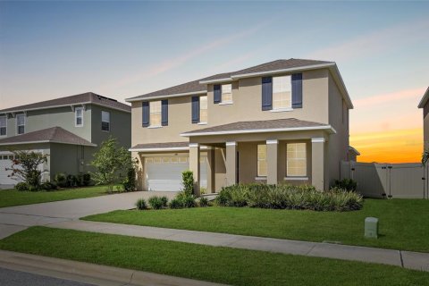 Casa en venta en Mount Dora, Florida, 4 dormitorios, 253.16 m2 № 2217113 - foto 2