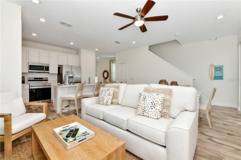 Townhouse in Kissimmee, Florida 4 bedrooms, 159.05 sq.m. № 1735275 - photo 12