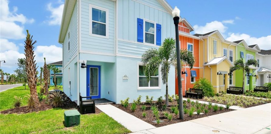 Townhouse in Kissimmee, Florida 4 bedrooms, 159.05 sq.m. № 1735275