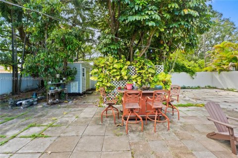 Купить виллу или дом в Норт-Майами, Флорида 2 спальни, 89.74м2, № 1932569 - фото 24