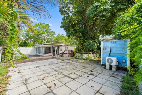 Купить виллу или дом в Норт-Майами, Флорида 2 спальни, 89.74м2, № 1932569 - фото 26