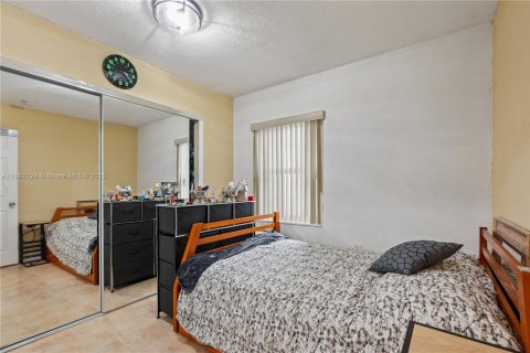 Купить виллу или дом в Норт-Майами, Флорида 2 спальни, 89.74м2, № 1932569 - фото 20