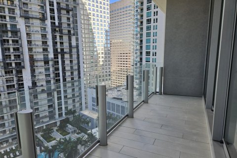 Condo in Miami, Florida, 1 bedroom  № 2381383 - photo 17