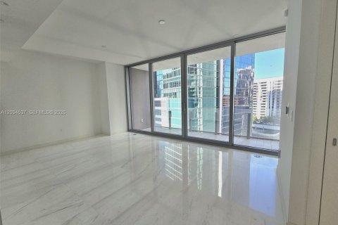 Condo in Miami, Florida, 1 bedroom  № 2381383 - photo 9