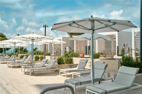 Condo in Miami, Florida, 1 bedroom  № 2381383 - photo 23