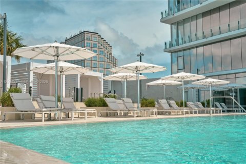 Condo in Miami, Florida, 1 bedroom  № 2381383 - photo 21