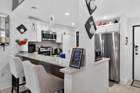 Condo in Clearwater, Florida, 2 bedrooms  № 1810585 - photo 5