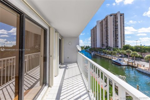 Condo à Miami, Floride, 1 chambre  № 2014615