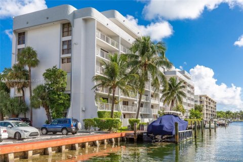 Copropriété à vendre à Miami, Floride: 1 chambre, 65.96 m2 № 2014615 - photo 21