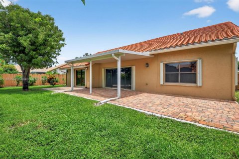 Villa ou maison à louer à Boynton Beach, Floride: 4 chambres, 195.28 m2 № 1932742 - photo 16