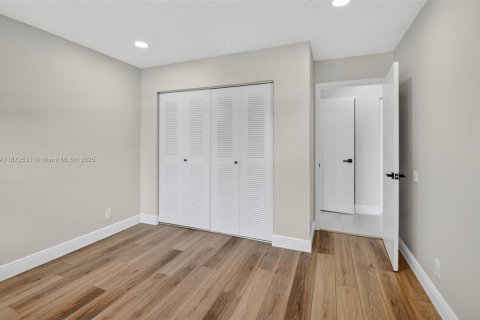 Villa ou maison à louer à Boynton Beach, Floride: 4 chambres, 195.28 m2 № 1932742 - photo 30