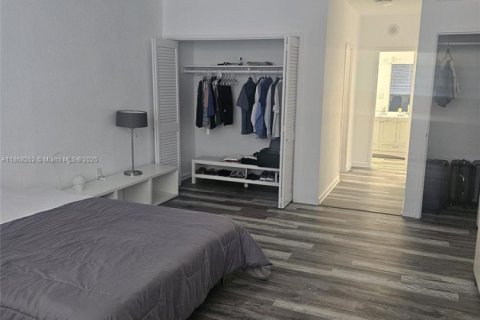 Купить кондоминиум в Майами-Бич, Флорида 1 спальня, 120.31м2, № 1980000 - фото 7