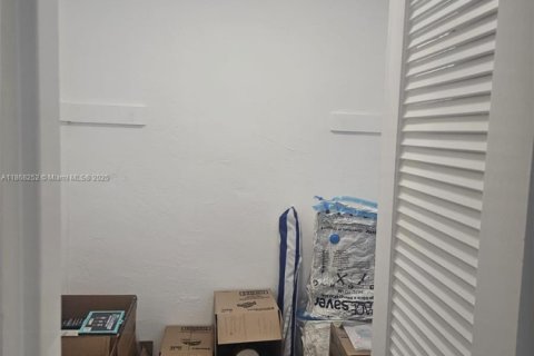 Купить кондоминиум в Майами-Бич, Флорида 1 спальня, 120.31м2, № 1980000 - фото 11