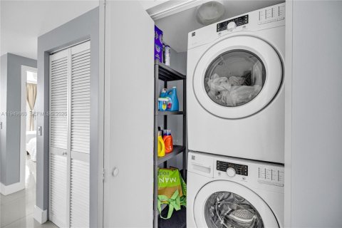 Купить кондоминиум в Майами-Бич, Флорида 2 спальни, 87.51м2, № 2005580 - фото 30