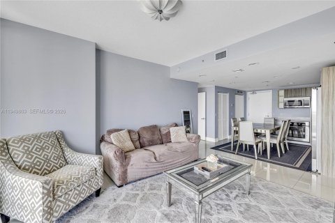 Купить кондоминиум в Майами-Бич, Флорида 2 спальни, 87.51м2, № 2005580 - фото 15