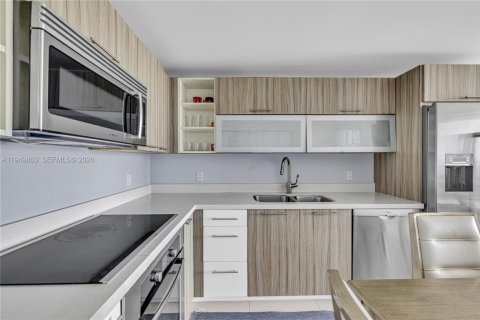 Купить кондоминиум в Майами-Бич, Флорида 2 спальни, 87.51м2, № 2005580 - фото 8