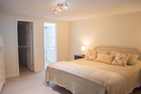 Condominio en venta en Miami Beach, Florida, 1 dormitorio, 77.11 m2 № 1472762 - foto 15