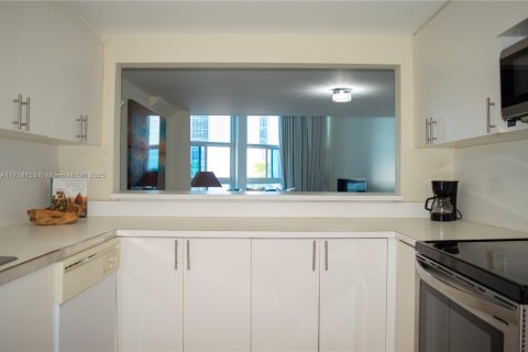 Condominio en venta en Miami Beach, Florida, 1 dormitorio, 77.11 m2 № 1472762 - foto 9