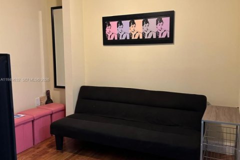 Снять в аренду квартиру в Майами-Бич, Флорида 1 спальня, 52.95м2, № 2004849 - фото 4