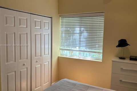 Снять в аренду квартиру в Майами-Бич, Флорида 1 спальня, 52.95м2, № 2004849 - фото 11