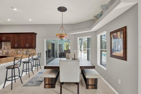 House in Weeki Wachee, Florida 3 bedrooms, 258.27 sq.m. № 2430333 - photo 24