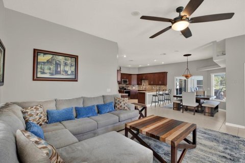 House in Weeki Wachee, Florida 3 bedrooms, 258.27 sq.m. № 2430333 - photo 30